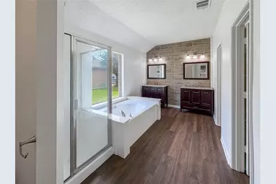 2516 Fairway View Drive, Burleson, TX 76028 - Photo 11