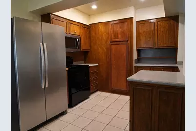 3810 Crater Lake Court, Irving, TX 75062 - Photo 5