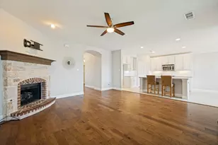 1217 Roadrunner Dr, Little Elm, TX 75068 - Photo 9
