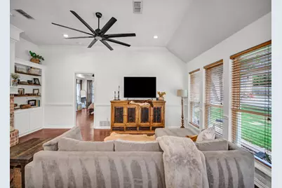 148 Saddle Brook Drive, Hudson Oaks, TX 76087 - Photo 19