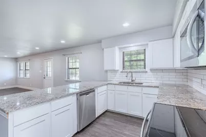 5036 Westway Drive, Little Elm, TX 75068 - Photo 9