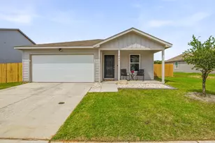 248 Peace Lily Wy, Tolar, TX 76476 - Photo 3