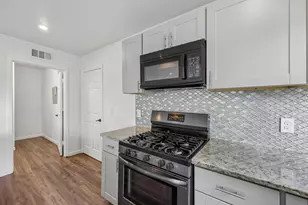 917 NW 8th St, Grand Prairie, TX 75050 - Photo 15