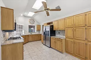 5101 Hearthcrest Dr, Garland, TX 75044 - Photo 17