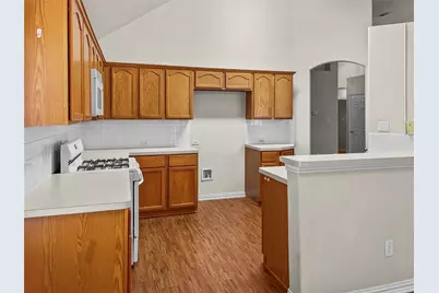 6220 Reddenson Drive, Fort Worth, TX 76132 - Photo 9