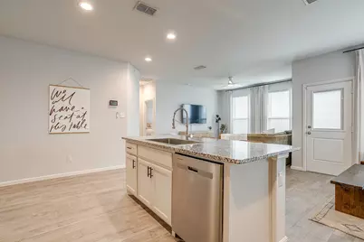 336 Youngblood Lane, Fort Worth, TX 76131 - Photo 5