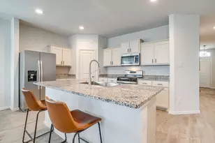 336 Youngblood Ln, Fort Worth, TX 76131 - Photo 7