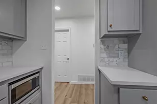 5832 Tracyne Dr, Westworth Village, TX 76114 - Photo 7