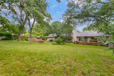 233 Lakeland Drive, Highland Village, TX 75077 - Photo 9