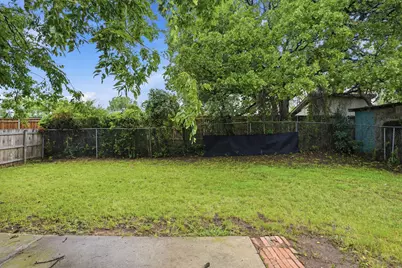 6735 Woodhill Road, Dallas, TX 75217 - Photo 23