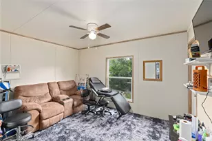 604 S 1st St, San Saba, TX 76877 - Photo 27