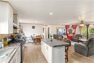 604 S 1st St, San Saba, TX 76877 - Photo 15