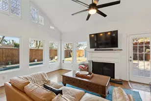 9427 Hobart St, Dallas, TX 75218 - Photo 5