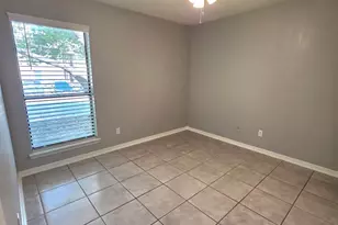 1308 Memory Ln, Arlington, TX 76011 - Photo 5