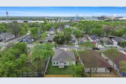 1542 Caldwell Street, Dallas, TX 75223 - Photo 39