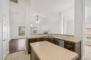 9 Roosevelt Ct, Mansfield, TX 76063 - Photo 5