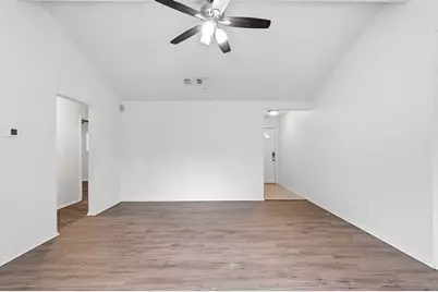 1511 E Tucker Boulevard, Arlington, TX 76010 - Photo 9