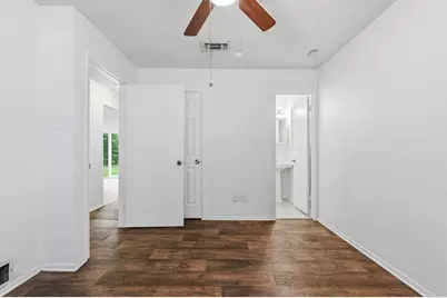 1511 E Tucker Boulevard, Arlington, TX 76010 - Photo 17