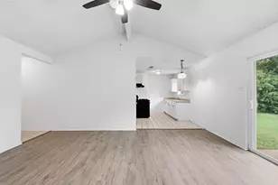 1511 E Tucker Blvd, Arlington, TX 76010 - Photo 7
