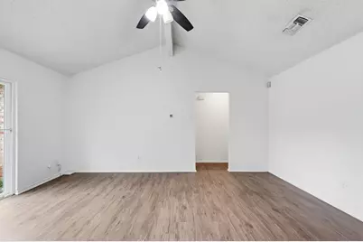 1511 E Tucker Boulevard, Arlington, TX 76010 - Photo 15
