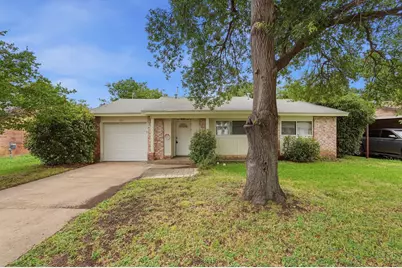 1511 E Tucker Boulevard, Arlington, TX 76010 - Photo 1