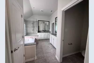 2524 Bill Moses Parkway, Farmers Branch, TX 75234 - Photo 11