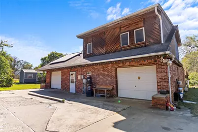 524 S Preston Street, Wolfe City, TX 75496 - Photo 1