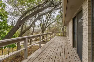2001 Deepdale Dr, Westover Hills, TX 76107 - Photo 19