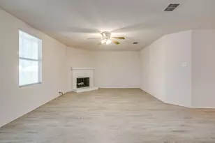 1313 Lauren Dr, Burleson, TX 76028 - Photo 11