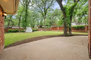 3008 Woodford Dr, Arlington, TX 76013 - Photo 17