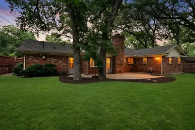 3008 Woodford Drive, Arlington, TX 76013 - Photo 15
