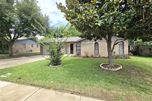 2853 Major St, Fort Worth, TX 76112 - Photo 3