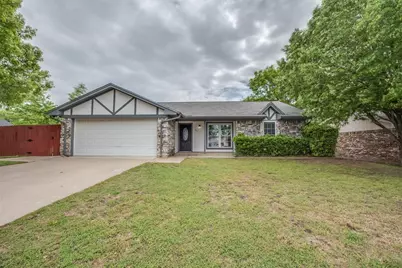 301 Cherry Street, Weatherford, TX 76086 - Photo 1