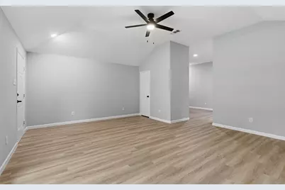 2051 Sunny Side Drive, Little Elm, TX 75068 - Photo 11