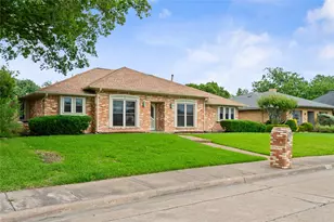 1915 Camden Way, Carrollton, TX 75007 - Photo 27