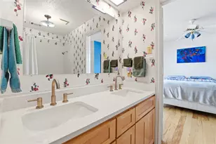 1915 Camden Way, Carrollton, TX 75007 - Photo 23