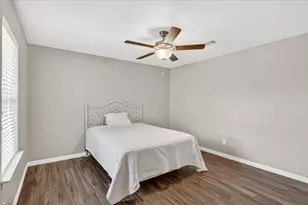 505 Heritage Trl, Burleson, TX 76028 - Photo 15