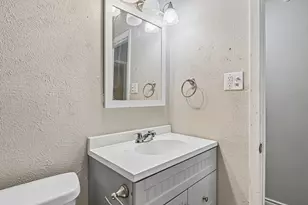 6324 Scotsdale Dr, Forest Hill, TX 76119 - Photo 25