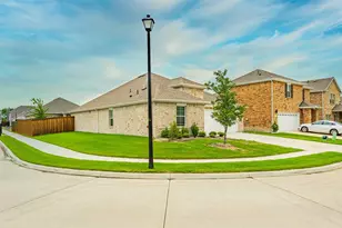 731 Lauren Grove Ln, Forney, TX 75126 - Photo 3