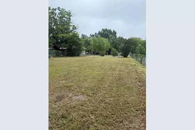 710 N Mason Street, Bowie, TX 76230 - Photo 5