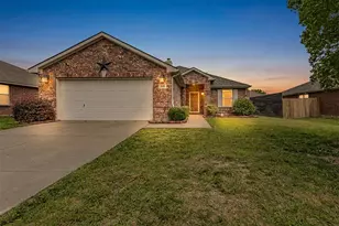 308 Long Prairie Dr, Forney, TX 75126 - Photo 1