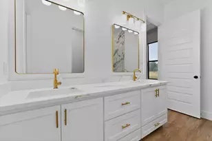 4737 Pine Ridge Ct, Athens, TX 75752 - Photo 11