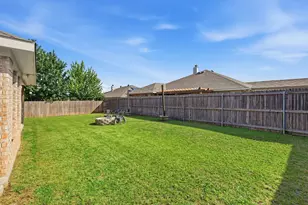 557 Jeffdale Dr, Burleson, TX 76028 - Photo 23