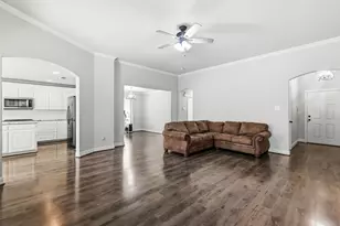 557 Jeffdale Dr, Burleson, TX 76028 - Photo 7