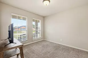 557 Jeffdale Dr, Burleson, TX 76028 - Photo 17
