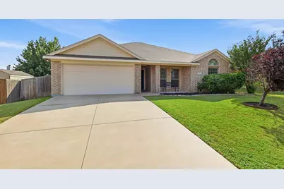 557 Jeffdale Drive, Burleson, TX 76028 - Photo 1
