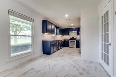 1323 Lark Lane, Lewisville, TX 75077 - Photo 11