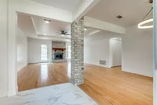 1323 Lark Ln, Lewisville, TX 75077 - Photo 3