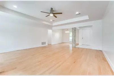 1323 Lark Lane, Lewisville, TX 75077 - Photo 9