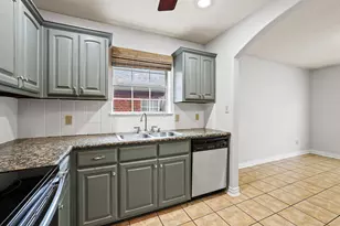 702 Madison Pl, Sherman, TX 75092 - Photo 15
